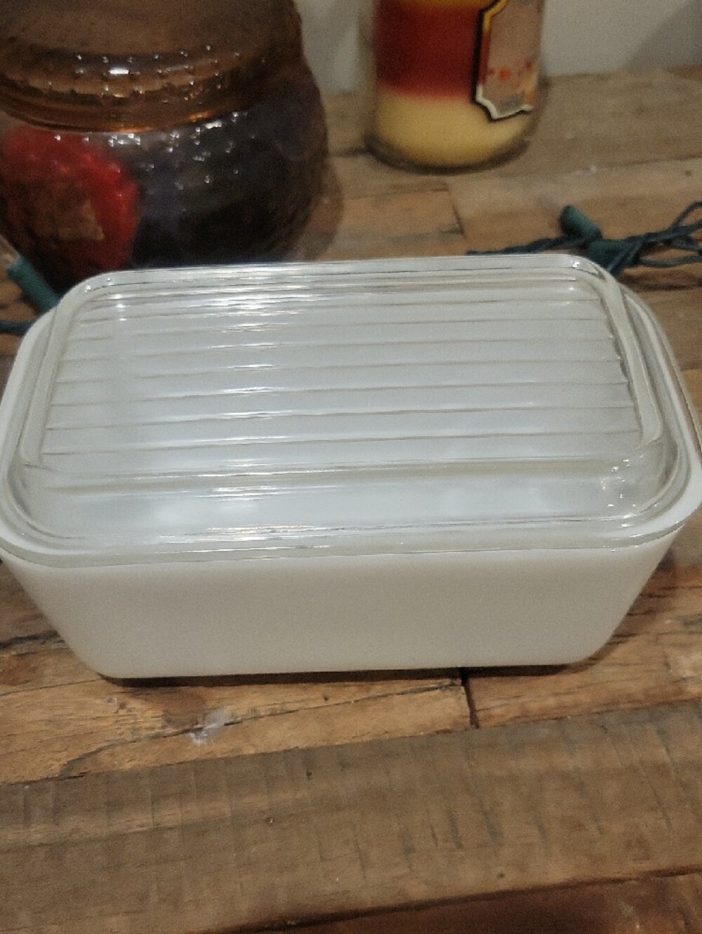 Vintage #0502 Pyrex Early American Refrigerator Dish with Brown Kitchen Motif - Picture 2 of 12